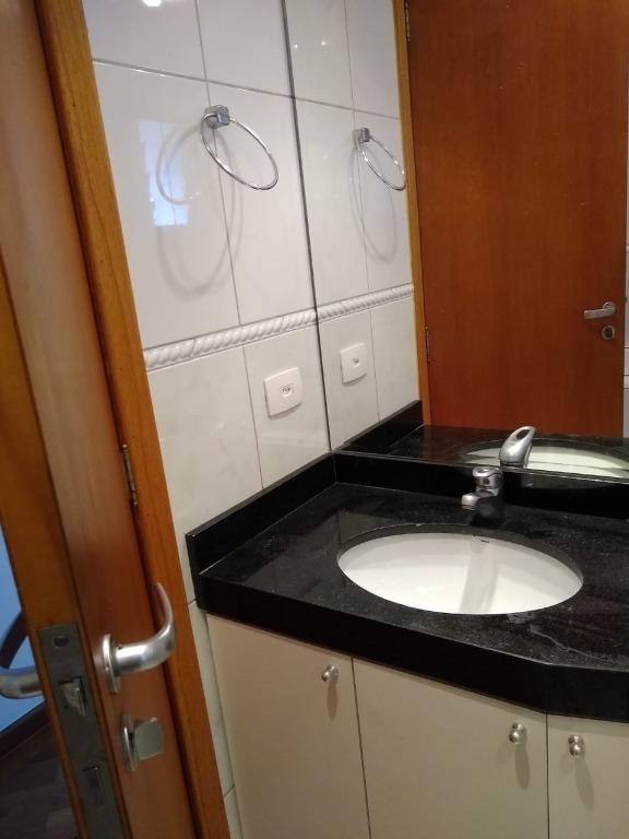 Apartamento à venda com 3 quartos, 87m² - Foto 2