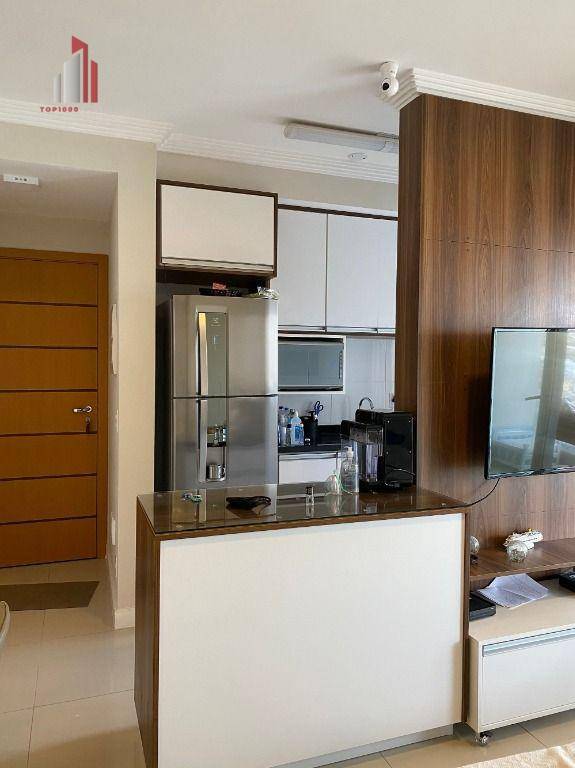 Apartamento à venda com 2 quartos, 57m² - Foto 3