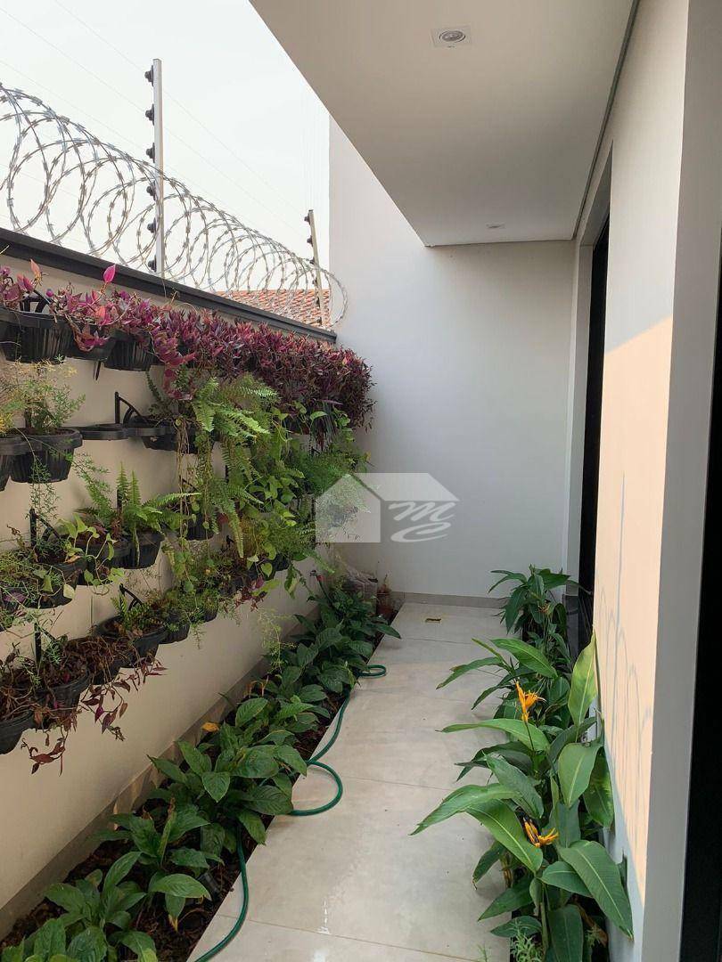 Casa à venda com 3 quartos, 320m² - Foto 16