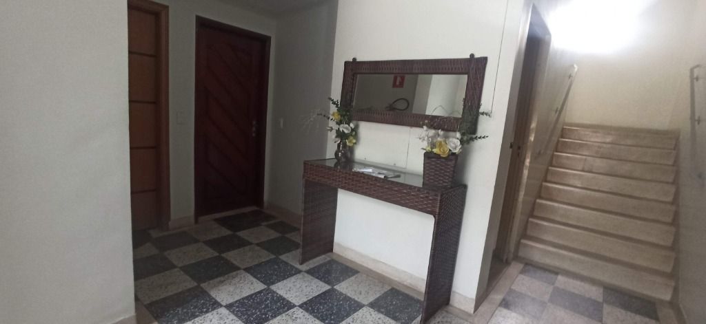 Apartamento para alugar com 3 quartos, 140m² - Foto 8