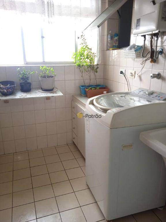 Apartamento à venda com 3 quartos, 97m² - Foto 6