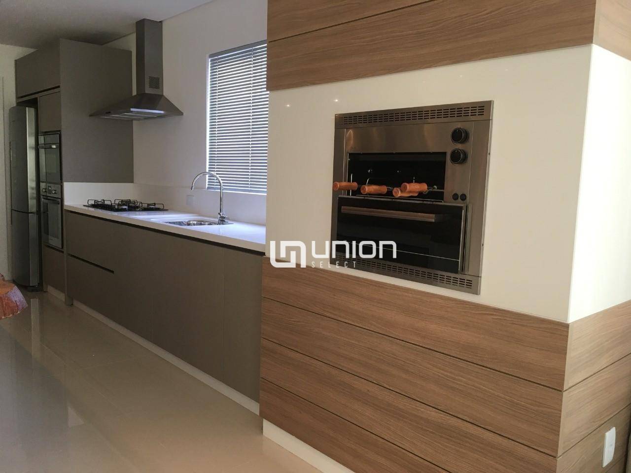 Apartamento à venda com 4 quartos, 151m² - Foto 8