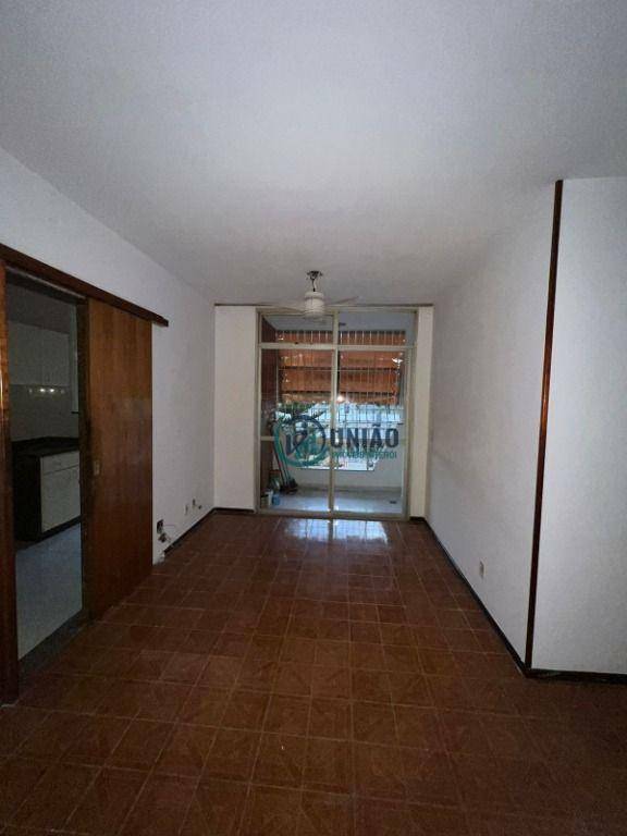 Apartamento à venda com 2 quartos, 55m² - Foto 1