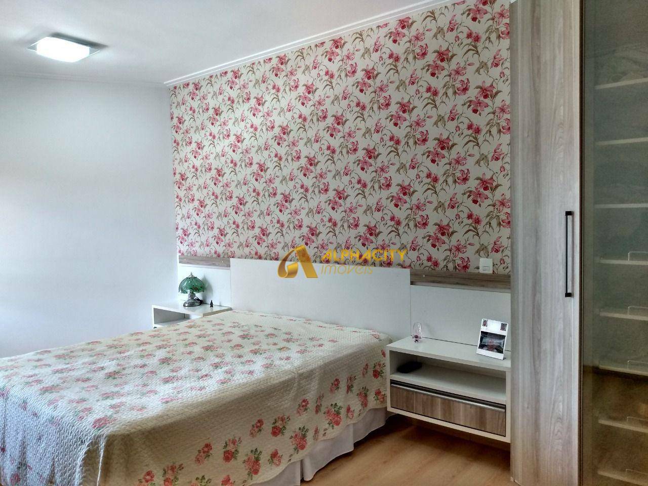 Apartamento à venda com 3 quartos, 196m² - Foto 36