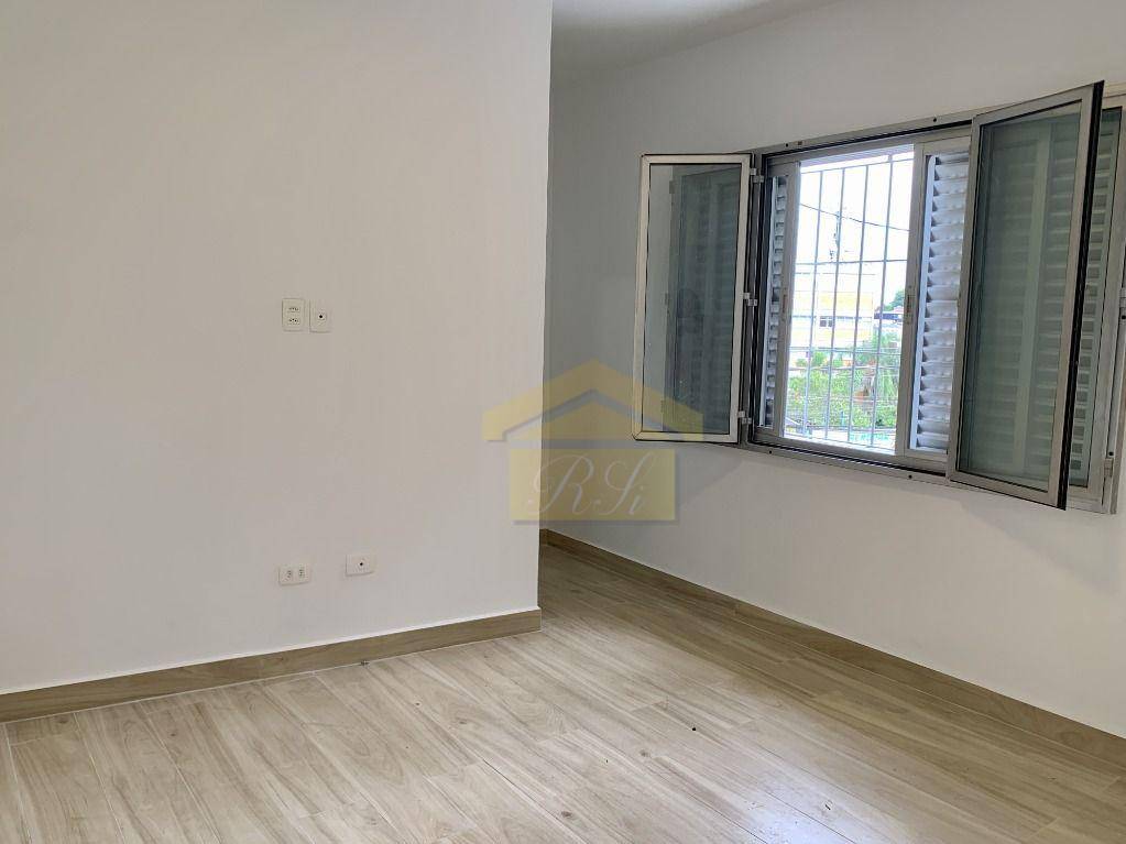 Apartamento para alugar com 3 quartos, 80m² - Foto 11