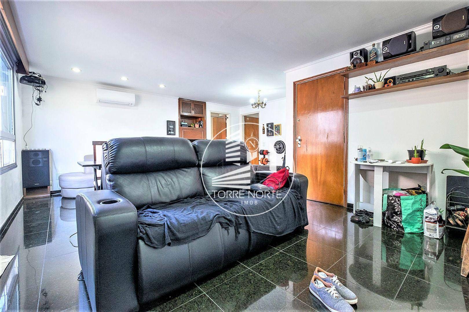 Apartamento à venda com 3 quartos, 142m² - Foto 4