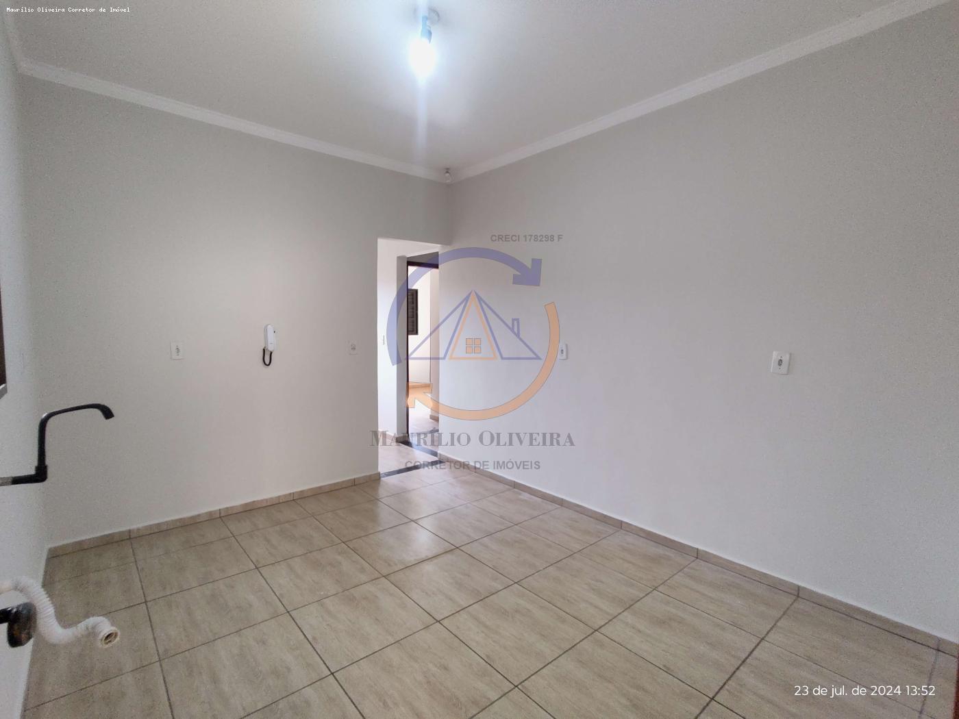 Casa à venda com 3 quartos, 264m² - Foto 15