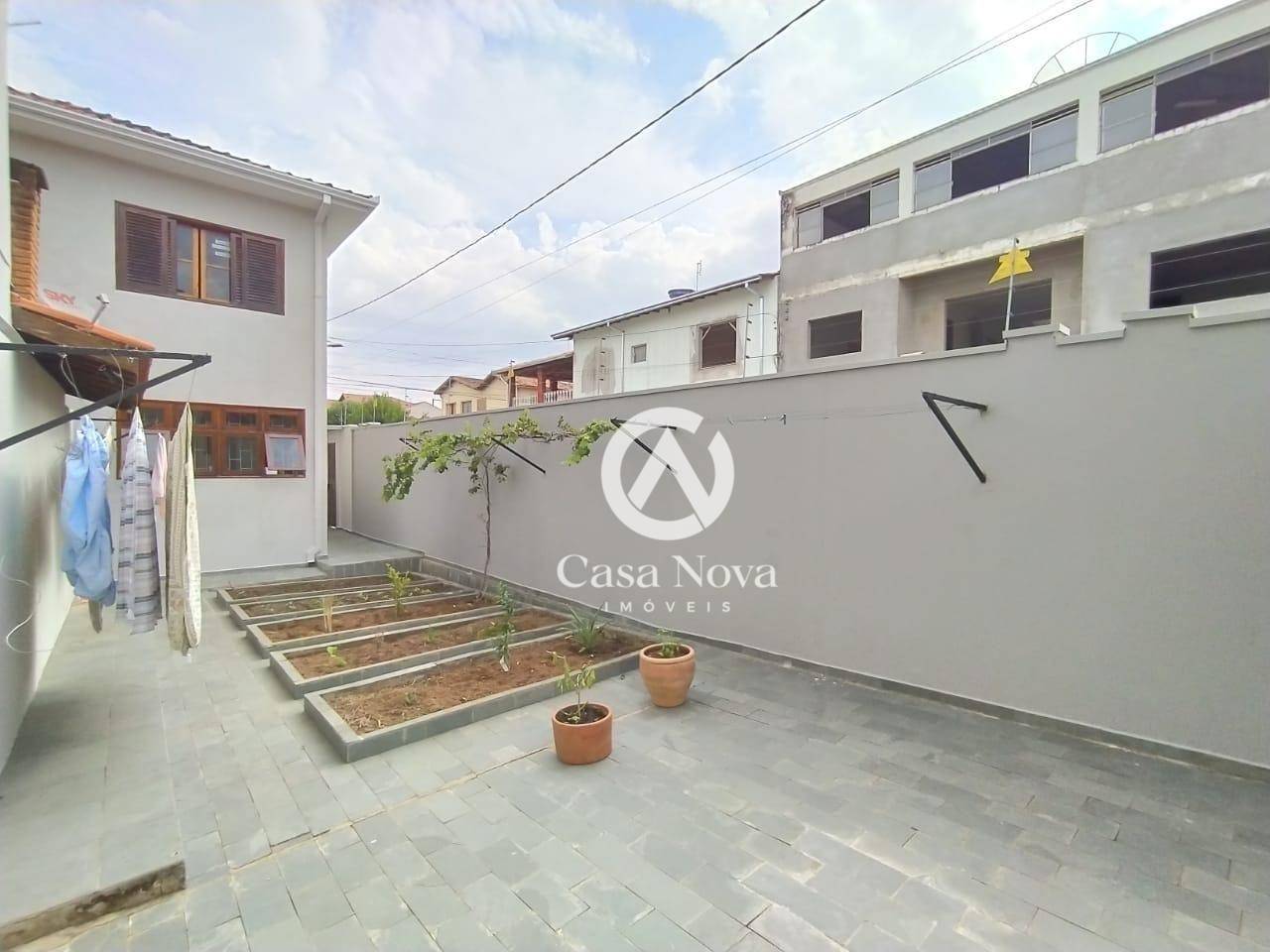 Casa à venda com 4 quartos, 357m² - Foto 6