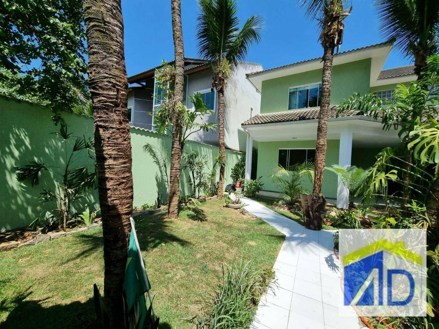Casa de Condomínio para alugar com 3 quartos, 180m² - Foto 2