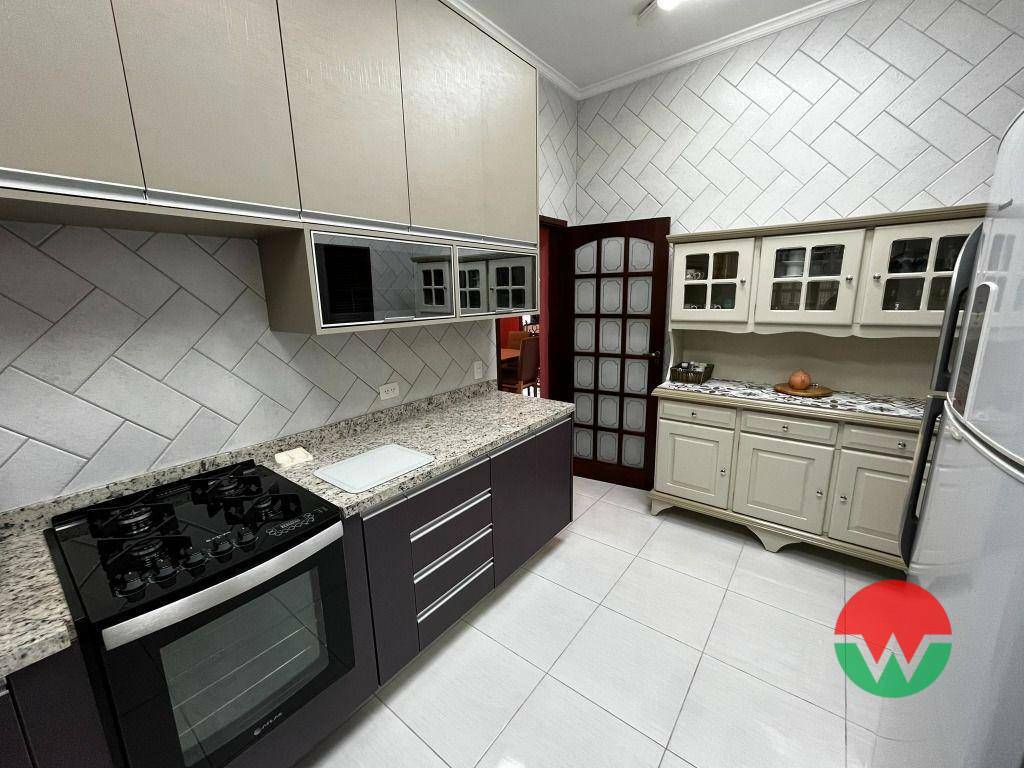 Casa de Condomínio à venda com 3 quartos, 280m² - Foto 3