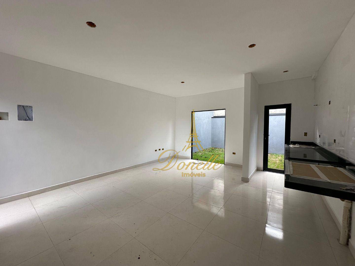 Casa à venda com 2 quartos, 62m² - Foto 26