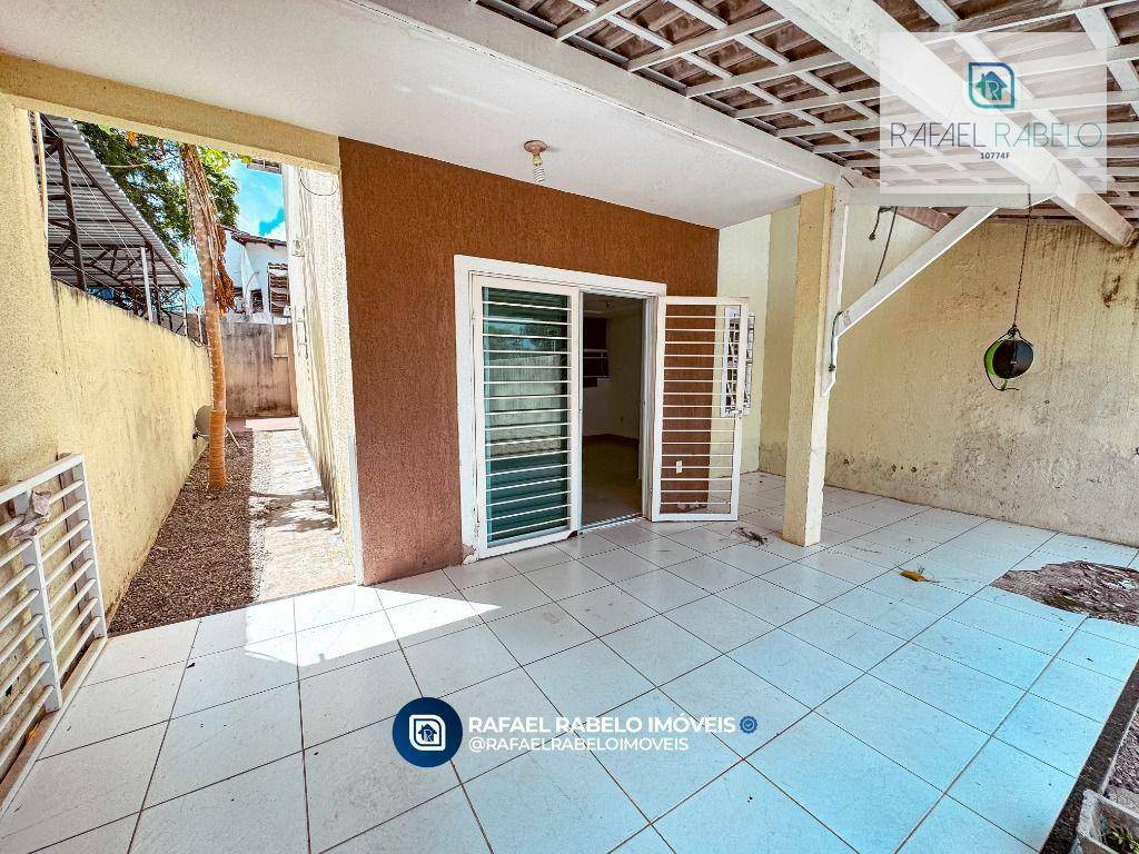 Casa à venda com 4 quartos, 140m² - Foto 2