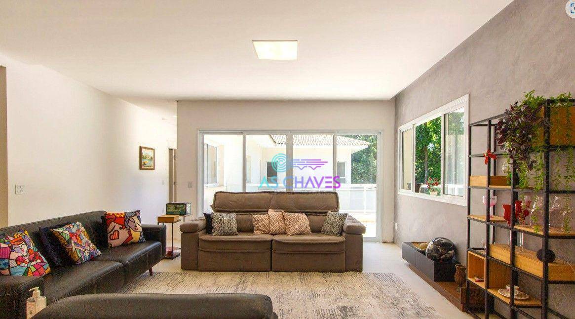 Casa de Condomínio à venda com 4 quartos, 479m² - Foto 1