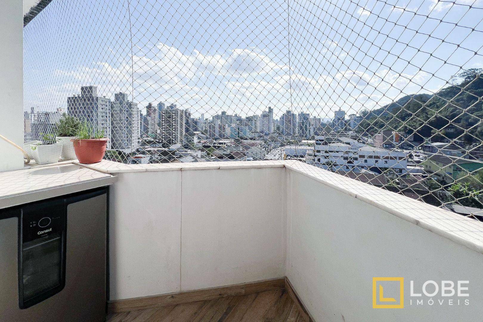 Apartamento à venda com 2 quartos, 93m² - Foto 7