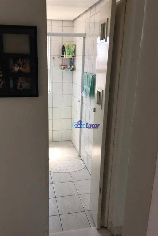 Apartamento à venda com 2 quartos, 58m² - Foto 13