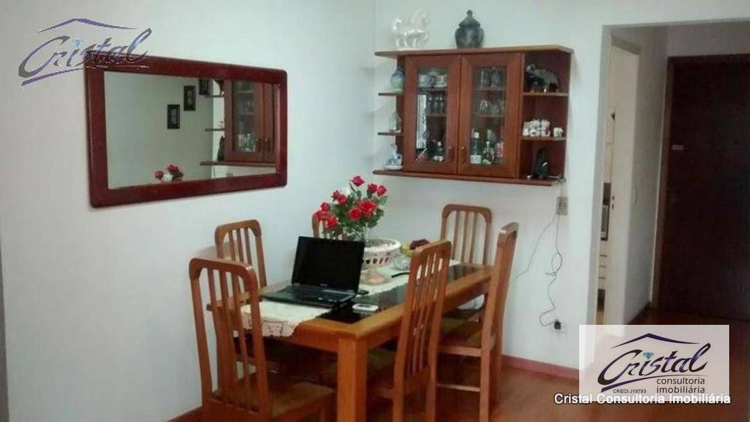 Apartamento à venda com 2 quartos, 67m² - Foto 4