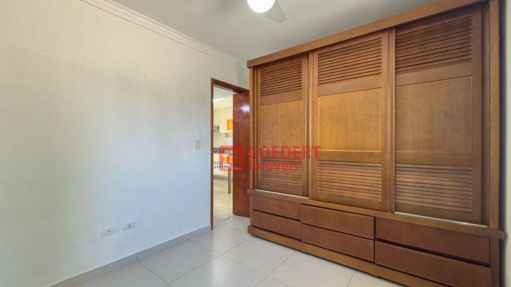 Apartamento para alugar com 2 quartos, 50m² - Foto 23
