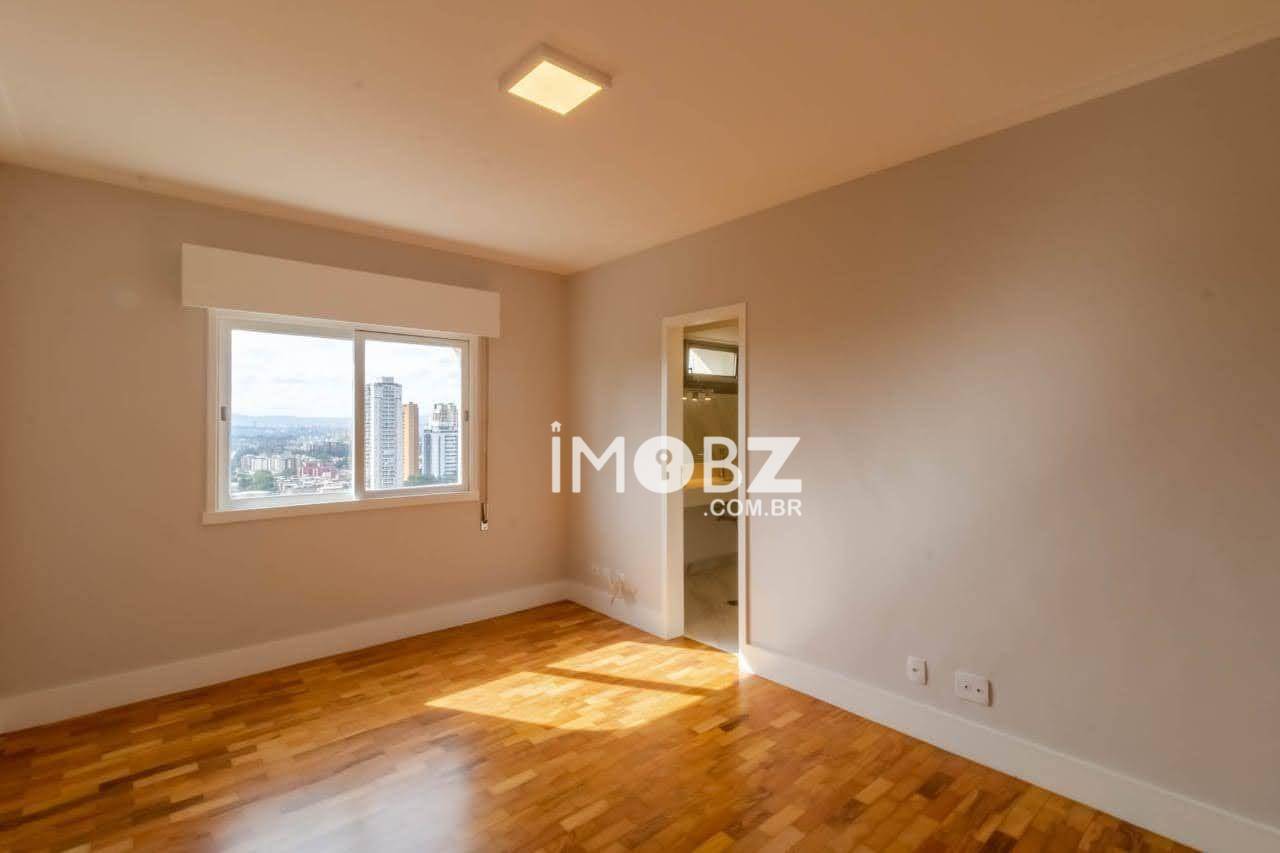 Apartamento à venda com 4 quartos, 221m² - Foto 41