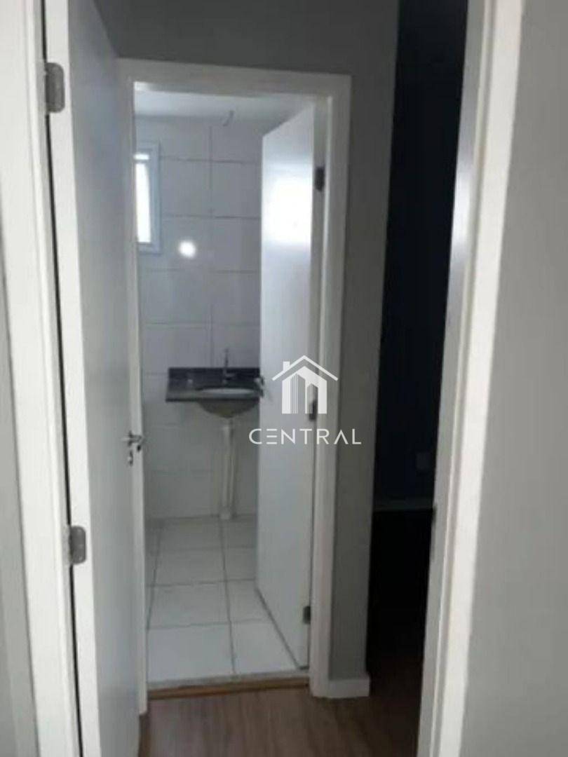 Apartamento à venda com 2 quartos, 56m² - Foto 11