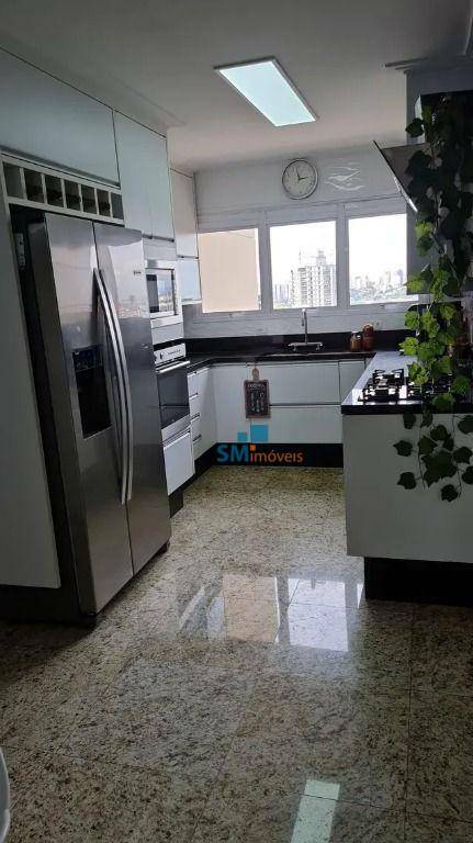 Apartamento à venda com 4 quartos, 220m² - Foto 8