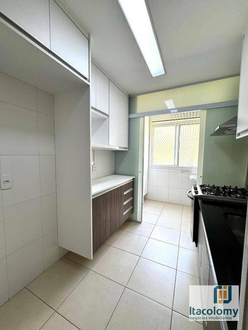 Apartamento à venda com 2 quartos, 73m² - Foto 4