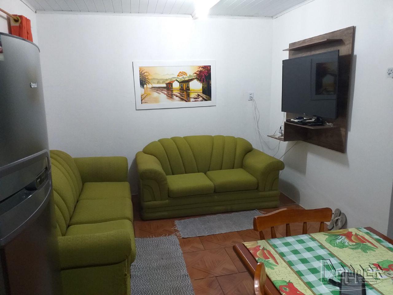 Casa à venda com 2 quartos, 90m² - Foto 2