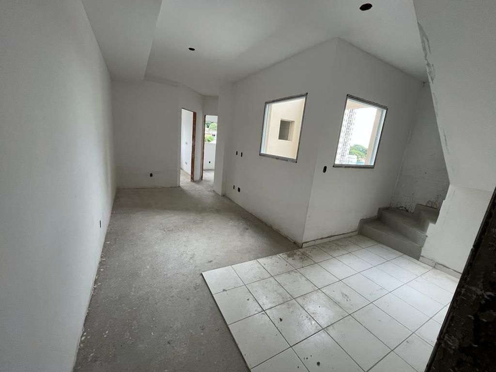 Cobertura à venda com 2 quartos, 80m² - Foto 4