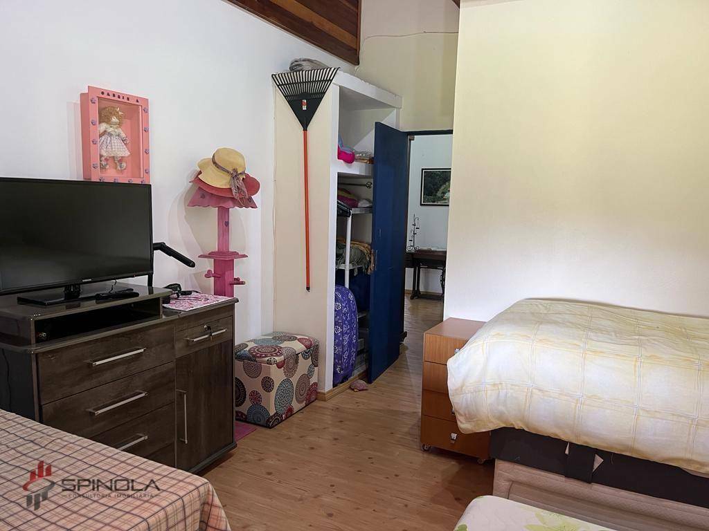 Chácara à venda com 3 quartos, 250m² - Foto 8