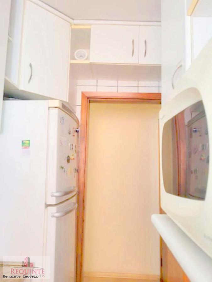 Apartamento à venda com 2 quartos, 51m² - Foto 8