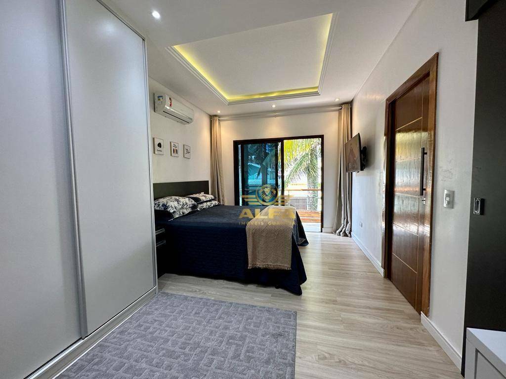 Casa à venda com 3 quartos, 112m² - Foto 12