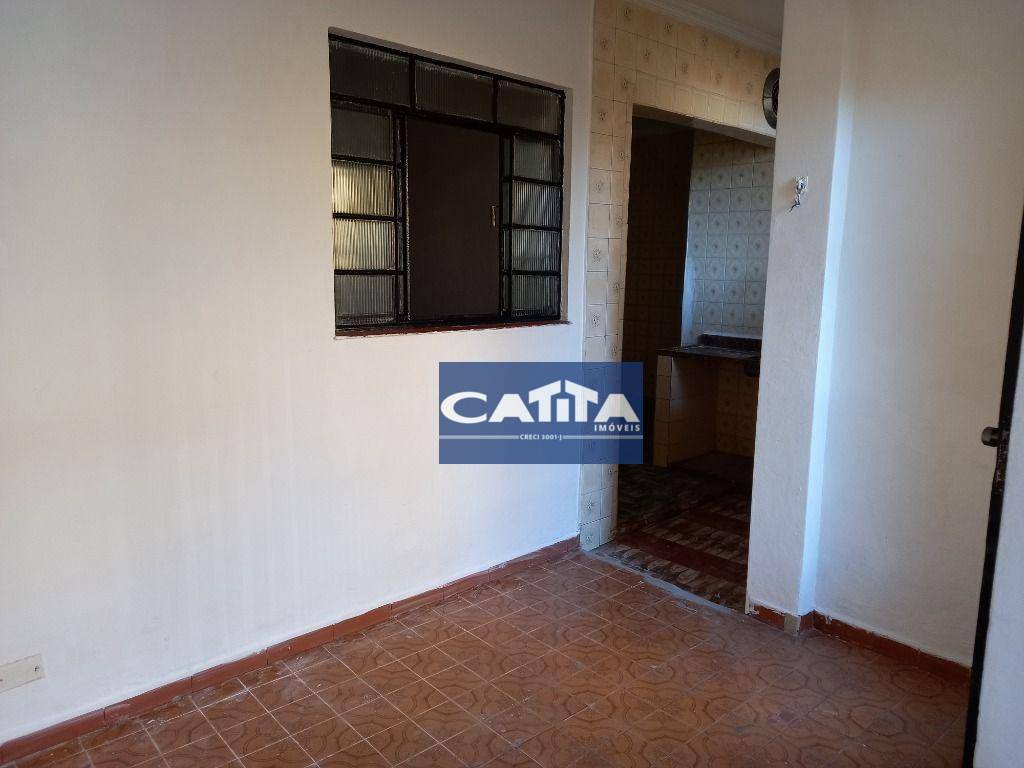 Casa para alugar com 1 quarto, 35m² - Foto 18