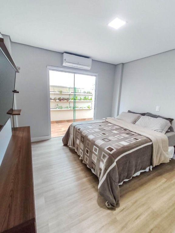 Apartamento à venda com 2 quartos, 68m² - Foto 6