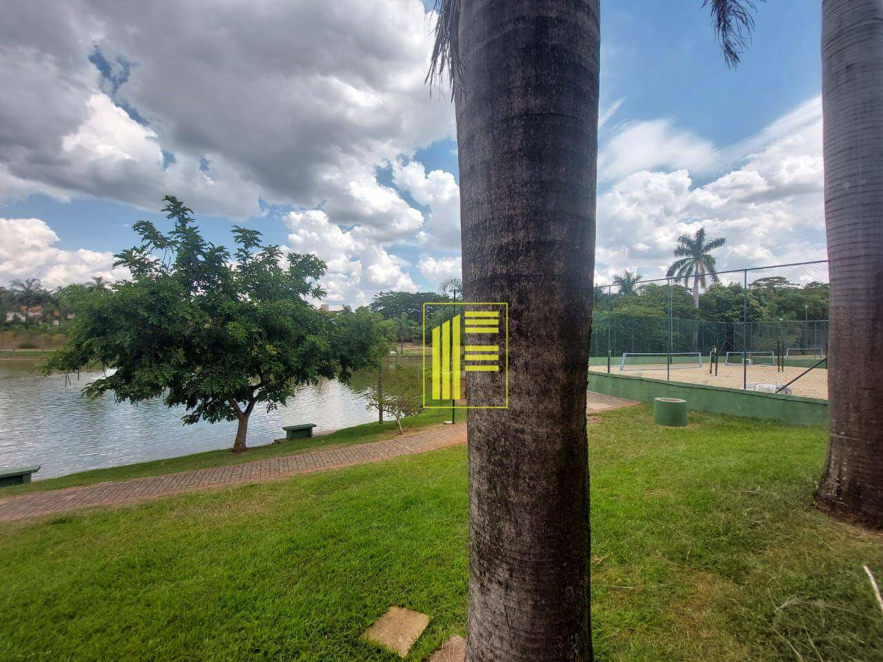 Casa de Condomínio para alugar com 5 quartos, 430m² - Foto 16