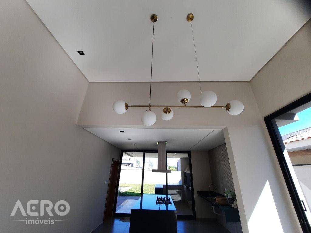 Casa de Condomínio à venda com 3 quartos, 238m² - Foto 5