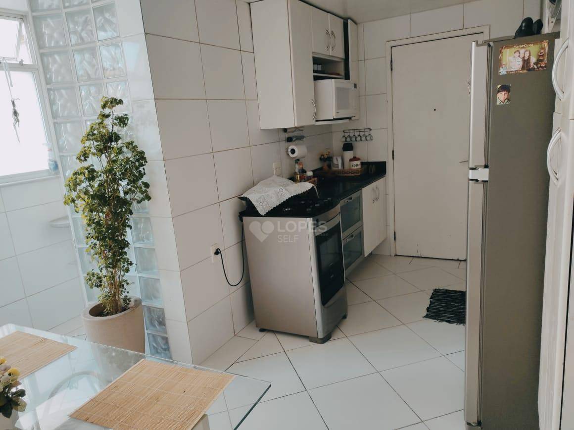 Apartamento à venda com 3 quartos, 130m² - Foto 10