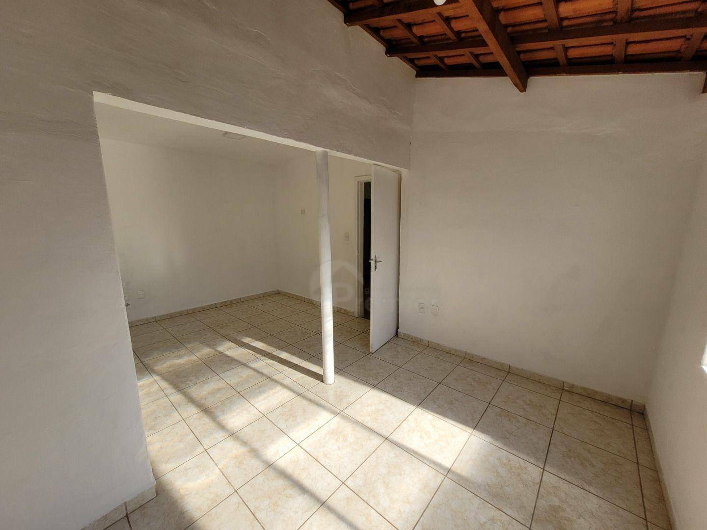 Casa para alugar com 2 quartos, 170m² - Foto 15