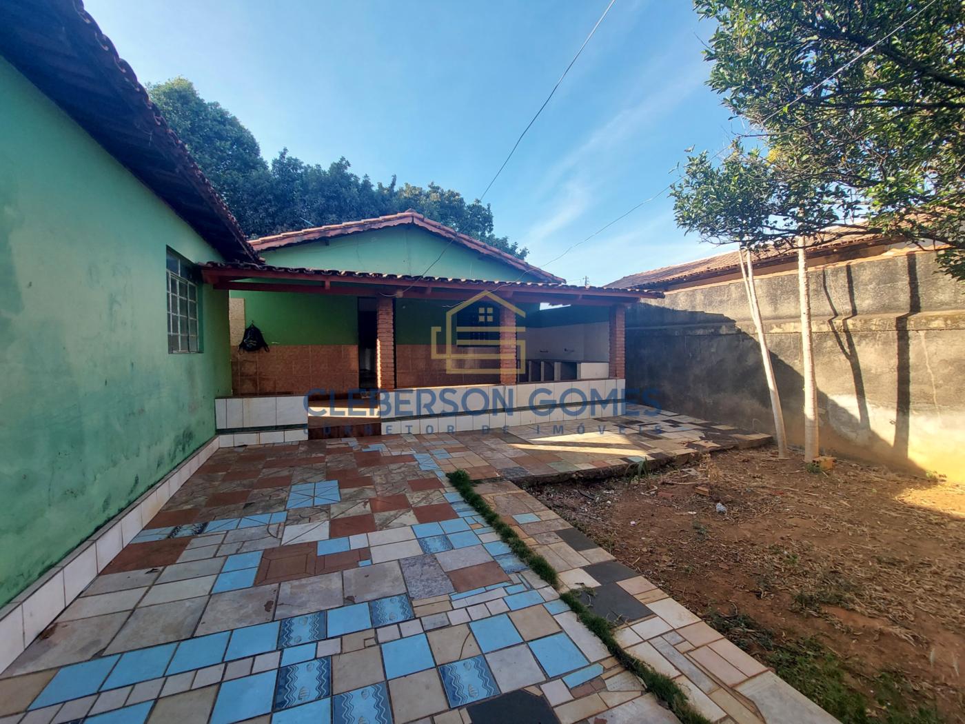 Casa à venda com 2 quartos, 360m² - Foto 10