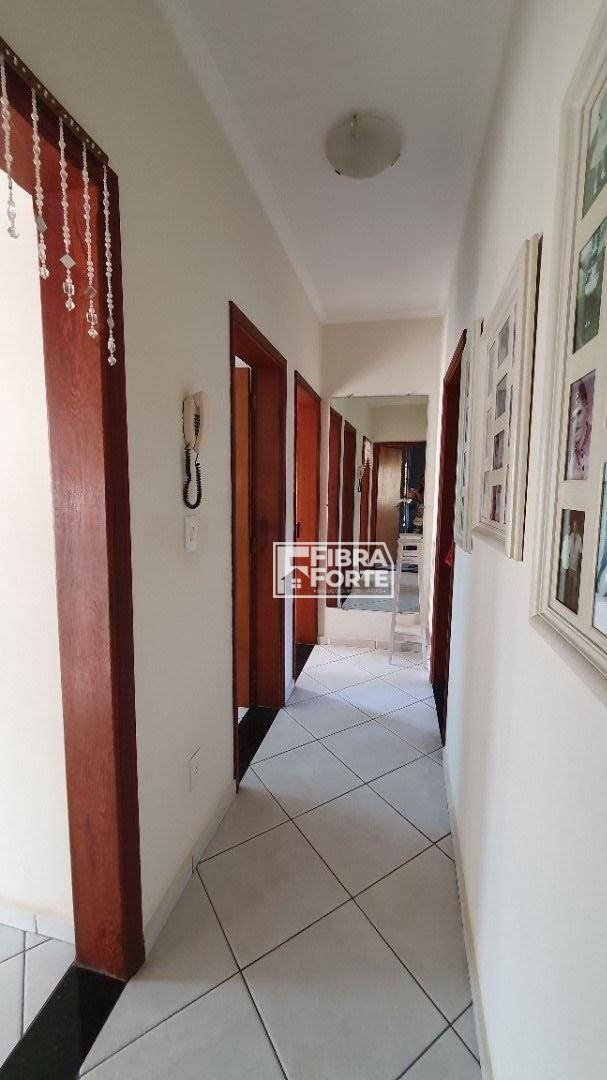 Casa de Condomínio à venda com 3 quartos, 230m² - Foto 24