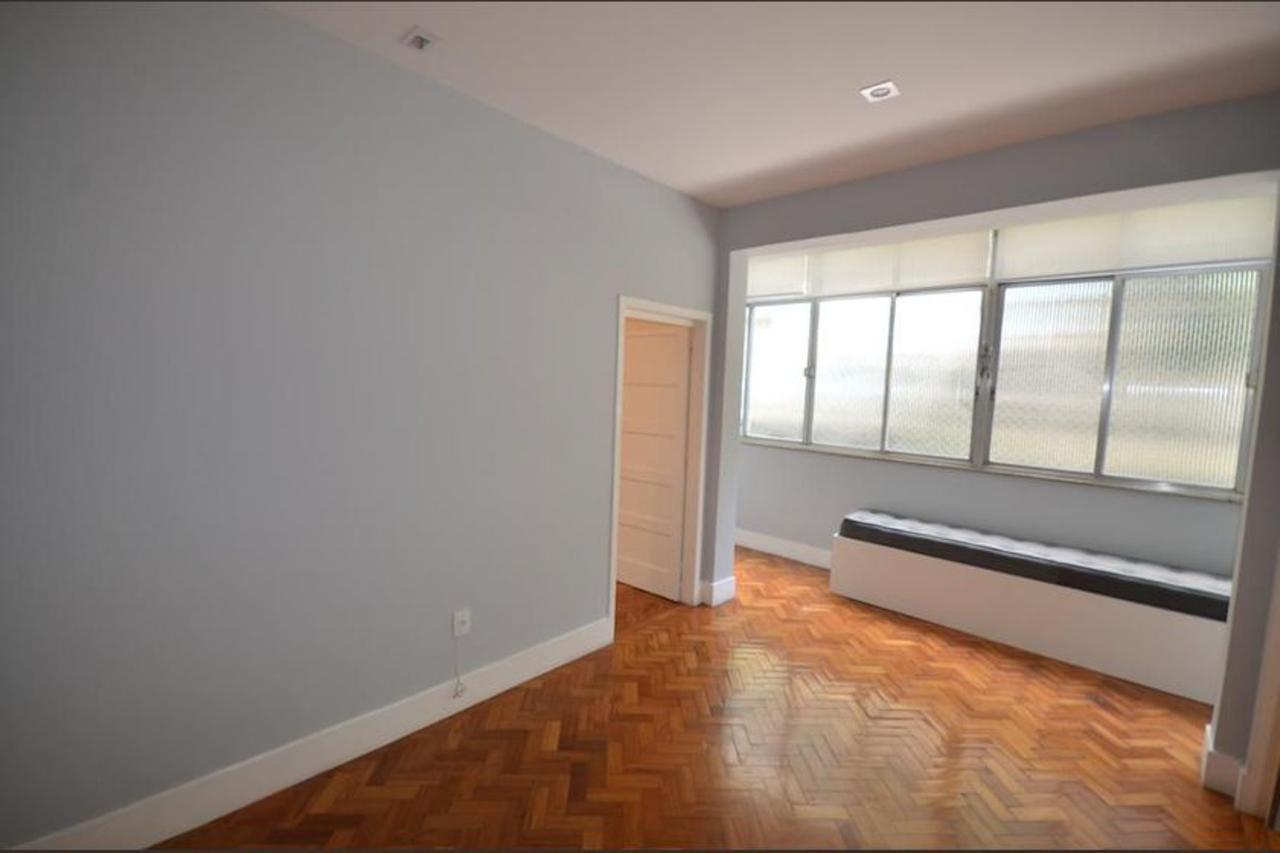 Apartamento à venda com 4 quartos, 210m² - Foto 7