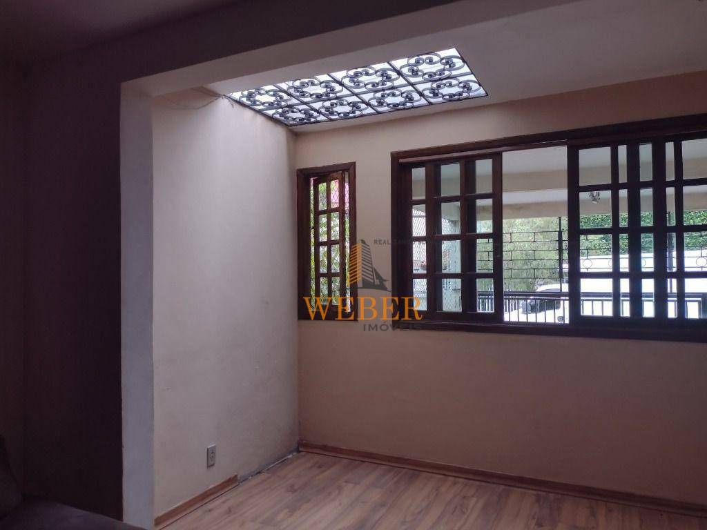 Sobrado à venda com 3 quartos, 350m² - Foto 2