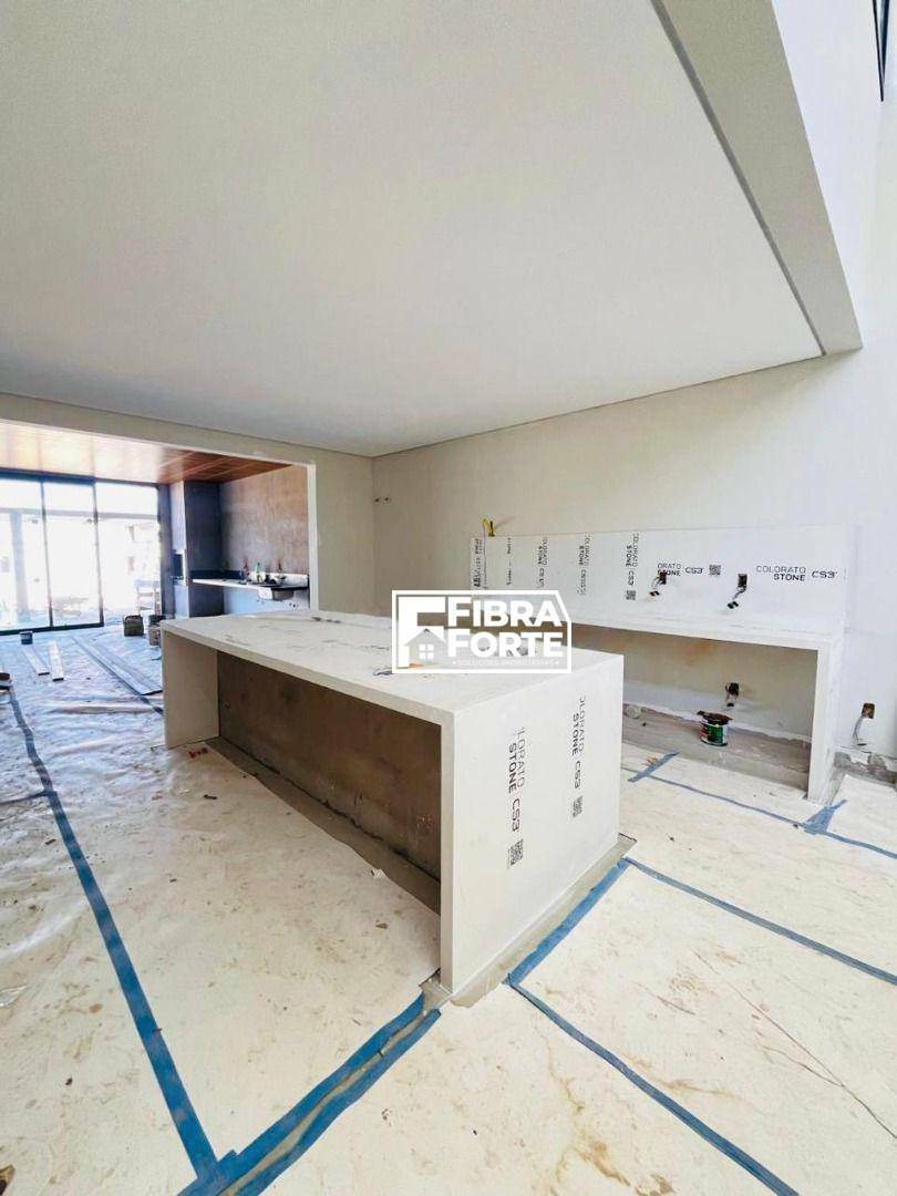Casa de Condomínio à venda com 4 quartos, 305m² - Foto 7