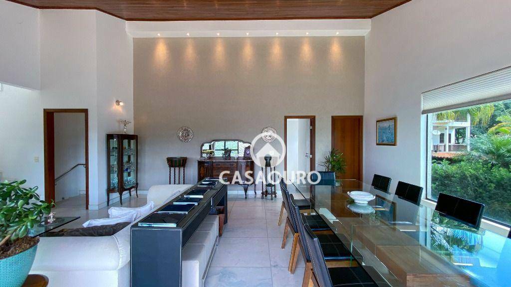 Casa de Condomínio à venda com 5 quartos, 590m² - Foto 6