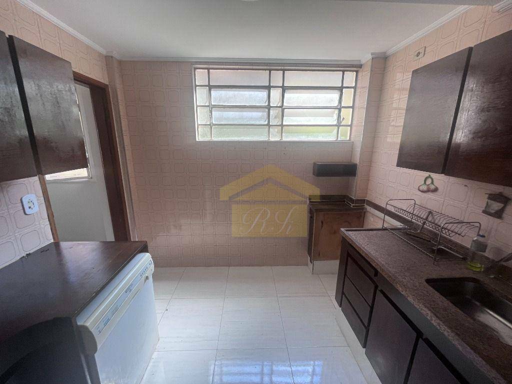 Apartamento à venda com 3 quartos, 135m² - Foto 9