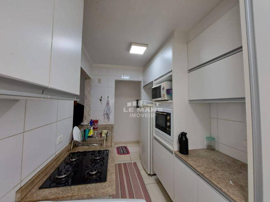 Apartamento à venda com 2 quartos, 55m² - Foto 17