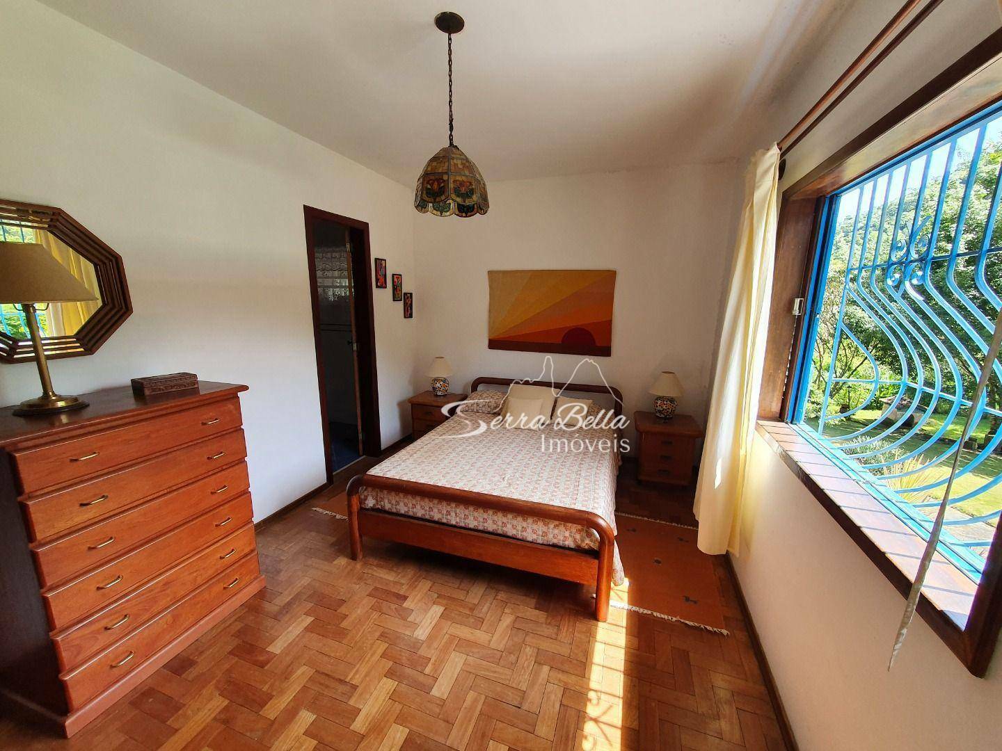 Casa à venda com 6 quartos, 464m² - Foto 4