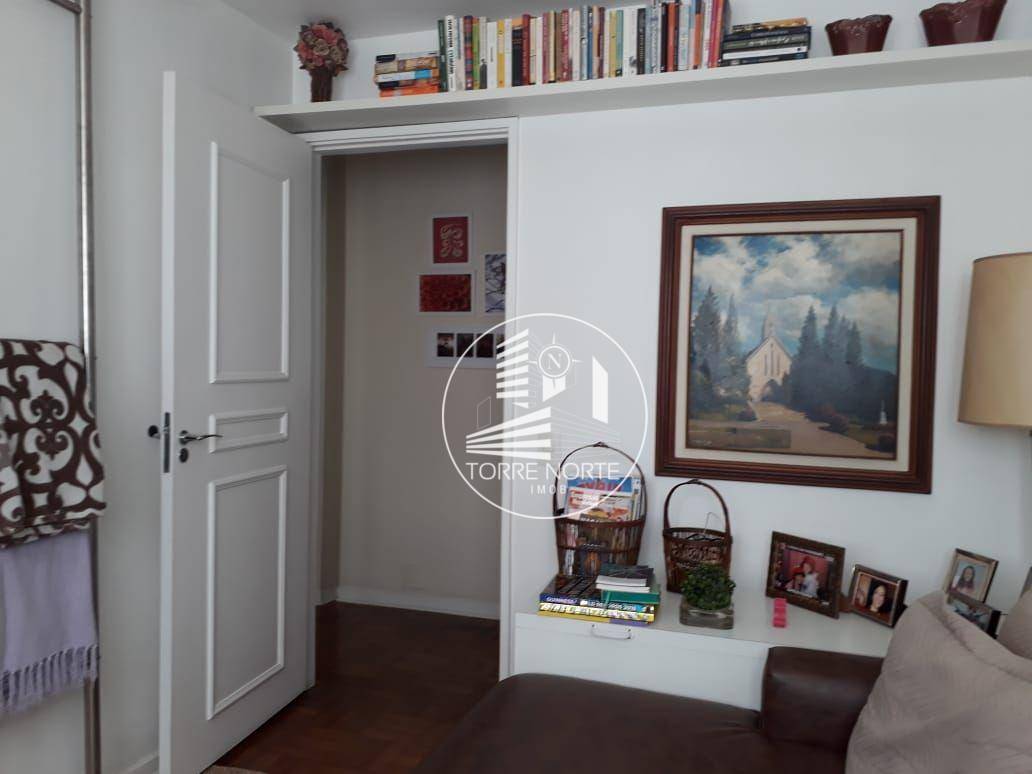 Apartamento à venda com 4 quartos, 140m² - Foto 10