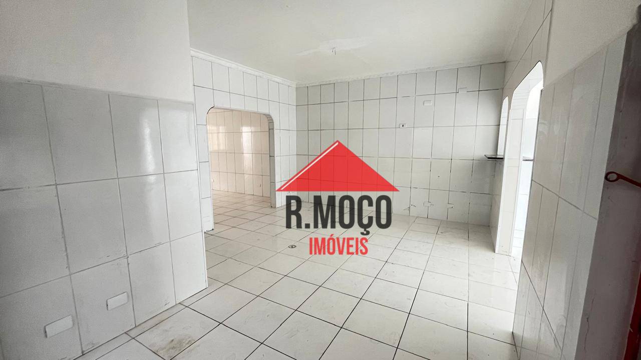 Casa para alugar com 5 quartos, 130m² - Foto 6