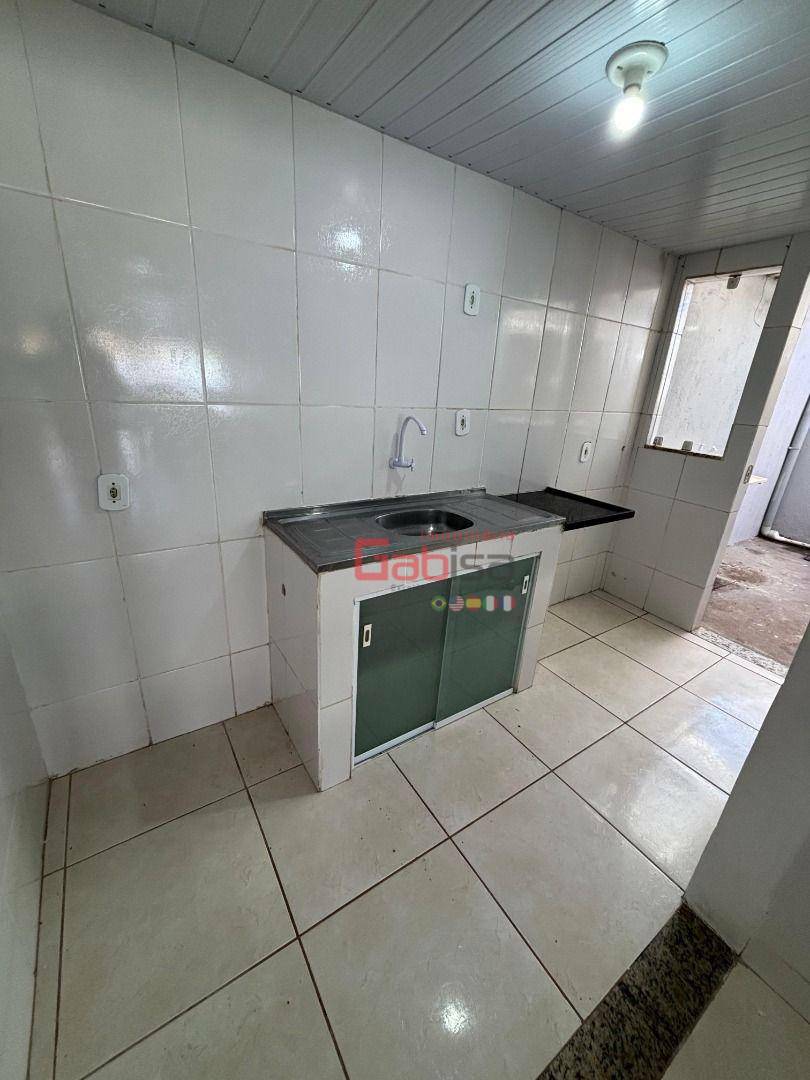 Casa à venda com 2 quartos, 60m² - Foto 6