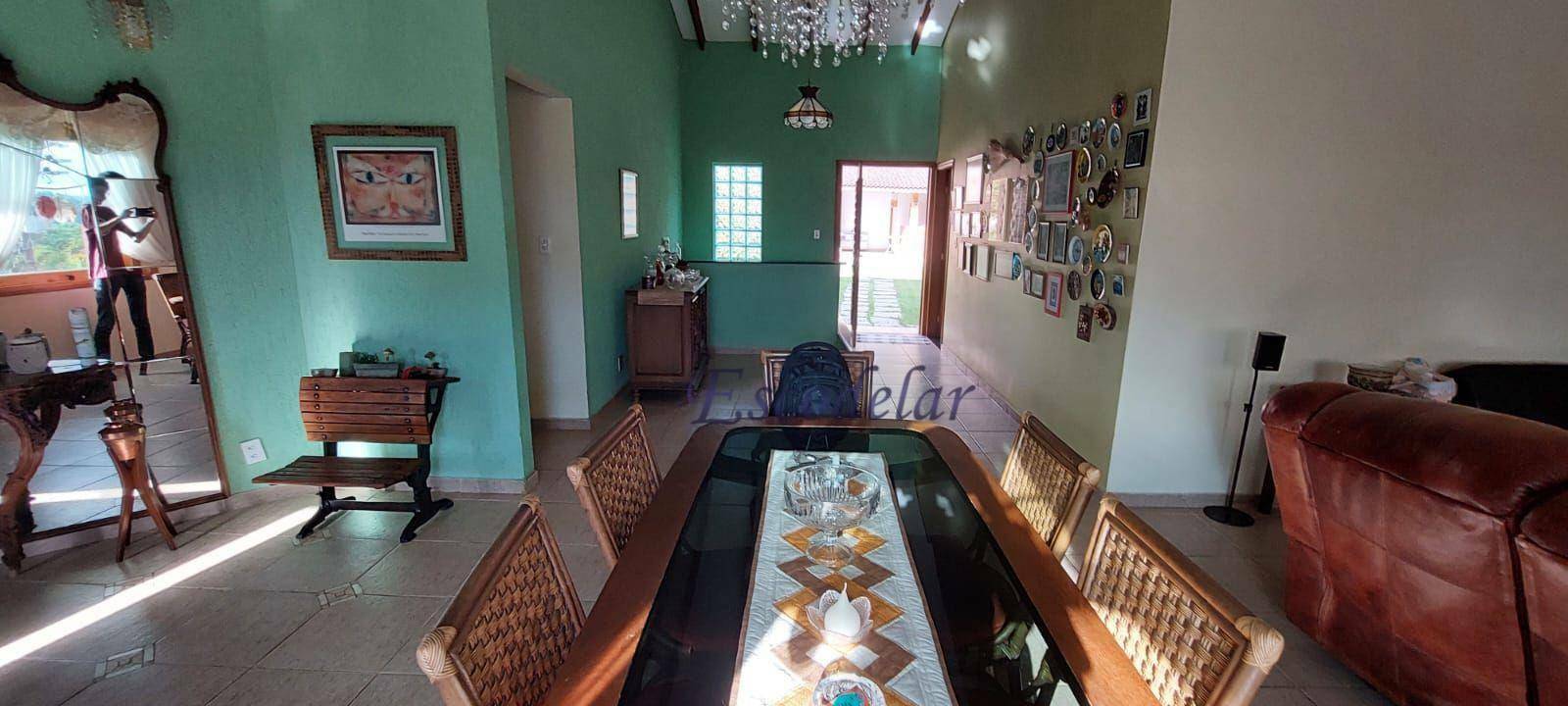 Casa de Condomínio à venda com 4 quartos, 316m² - Foto 14