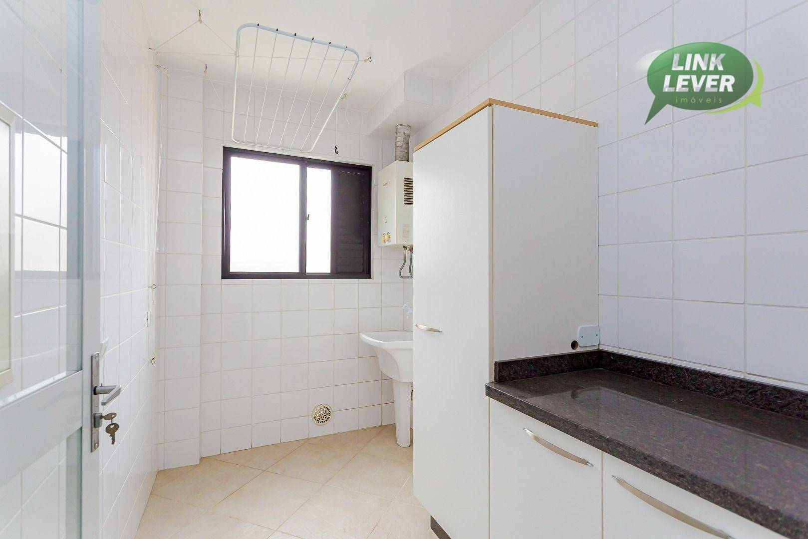 Apartamento à venda com 2 quartos, 67m² - Foto 29